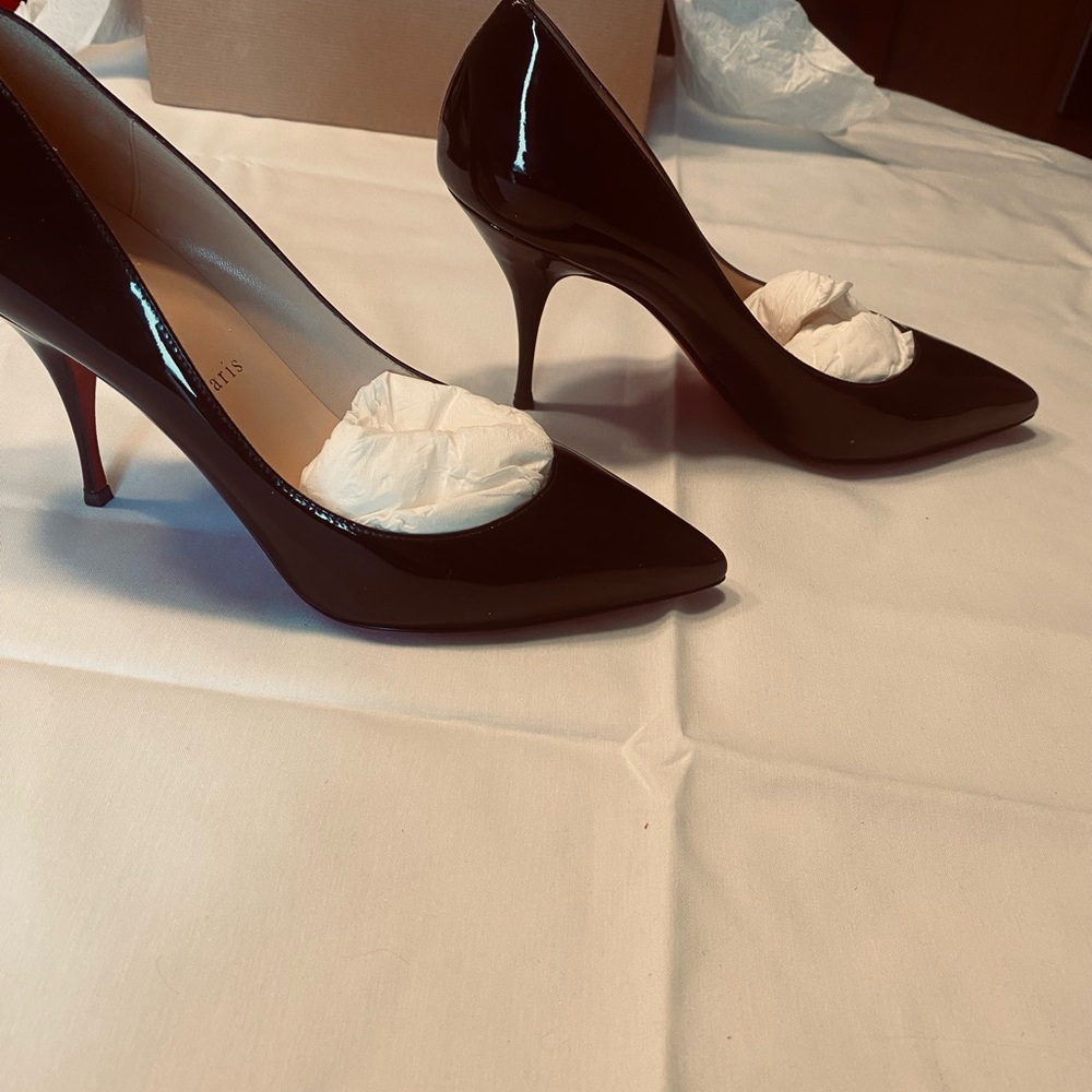 Elegant Black Stiletto Heels